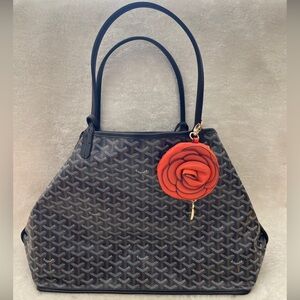 Faux leather Flower coin charm / key-charm pouch